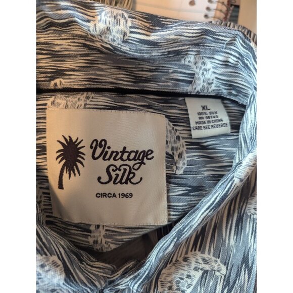 Vintage Silk Mens XL Hawaiian Button-Up Shirt Palm Tree Print - Picture 3 of 3